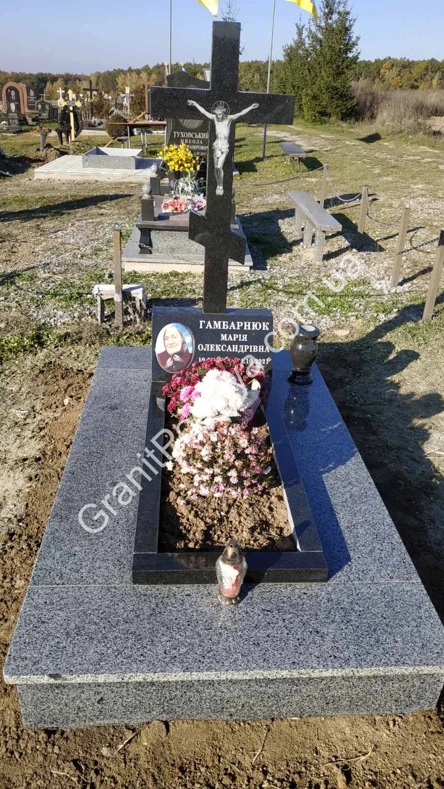 Подвійний пам'ятник з граніту - Кам'янець-Подільський | GranitPodillya